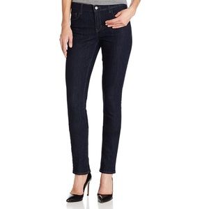 🧁 DKNY Soho Skinny Jeans Sz 8 x 30